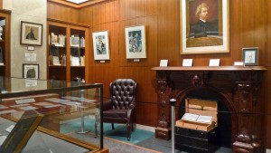 buffalo-erie-county-public-library-mark-twain-manuscript-room-4-2048x1536 2